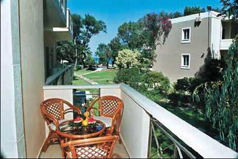 Marita'S Apartments Chania  Bagian luar foto